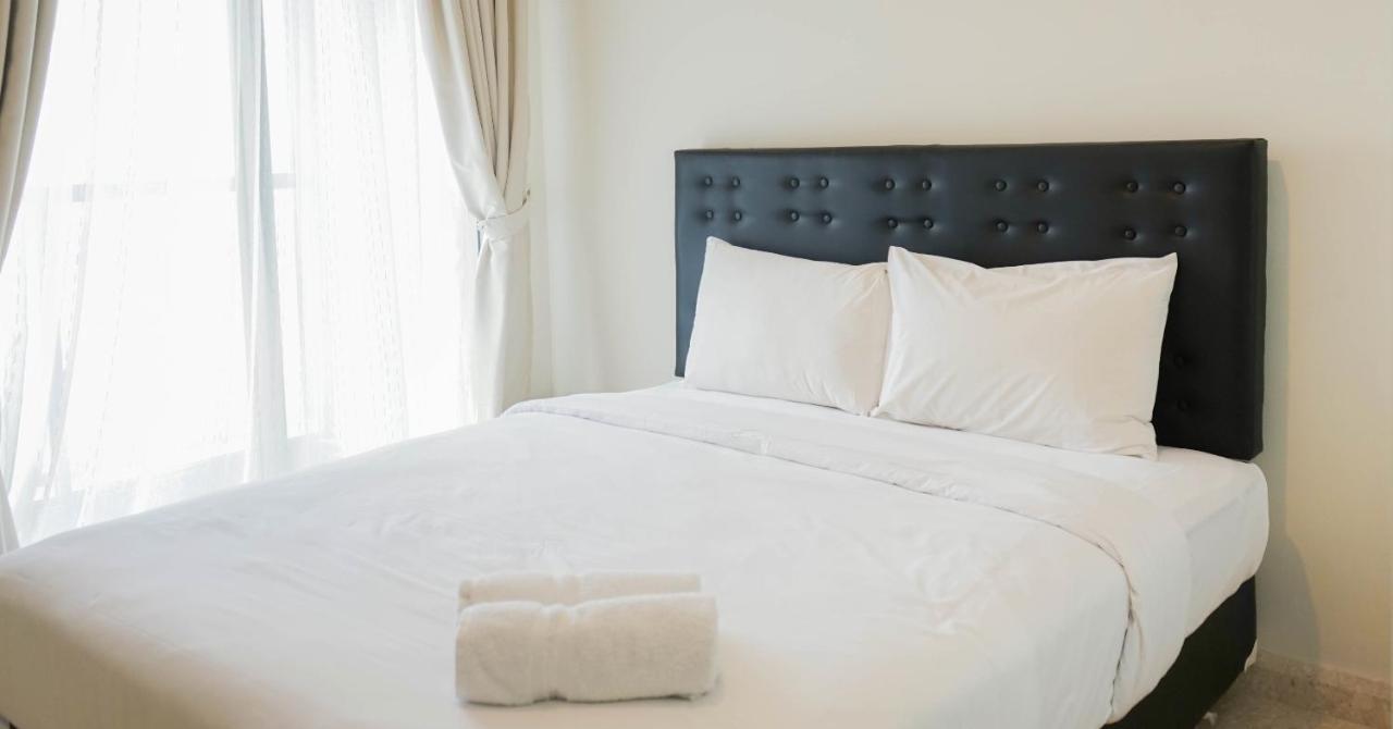 New Furnished With Sea View At Gold Coast By Travelio Jakarta